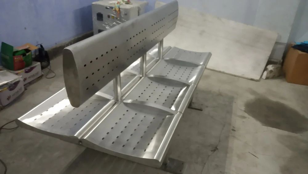6 Seater Stainless Steel Waiting Bench in delhi